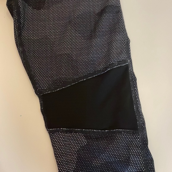 2/$18 (Get 3!) Adidas Old Navy Champion Athletic Wear Bundle Size 6 - Picture 15 of 16